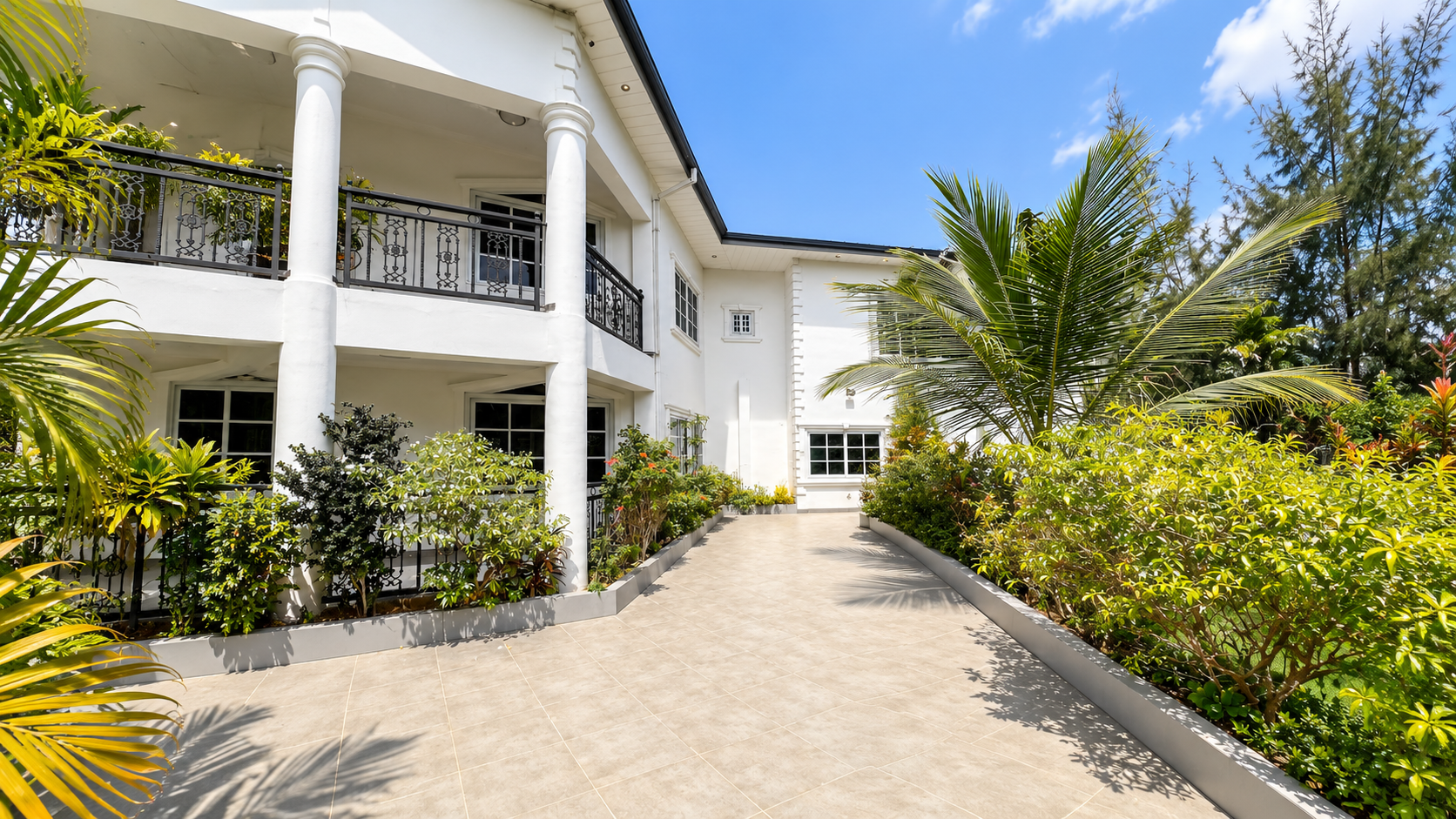 The Hood’s Residence
